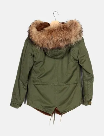 CHARLOTTE FASHION Parka verde detalle pelo