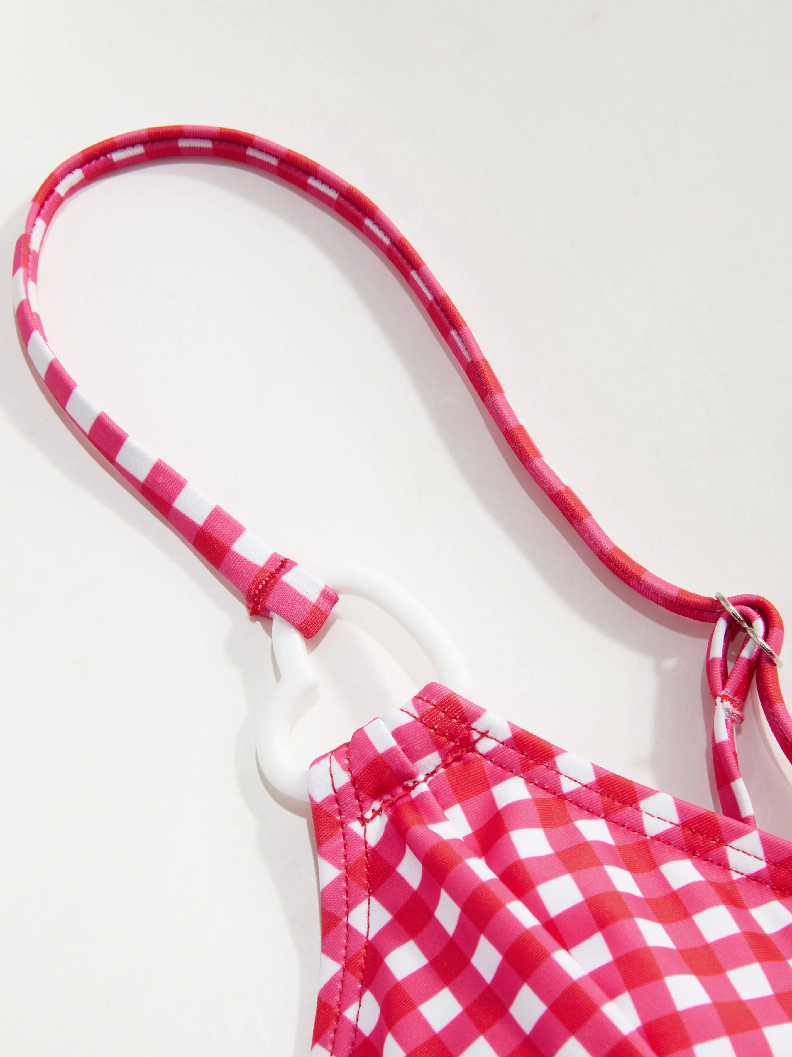 Conjunto de Bikini con Aros y Estampado de Cuadros con Anillos en Forma de Corazón