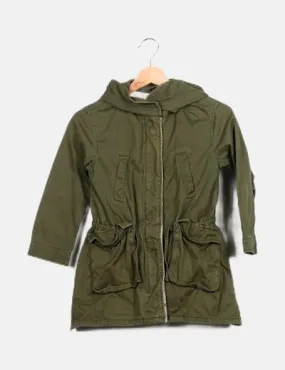 Zara Parka verde detalle bordado